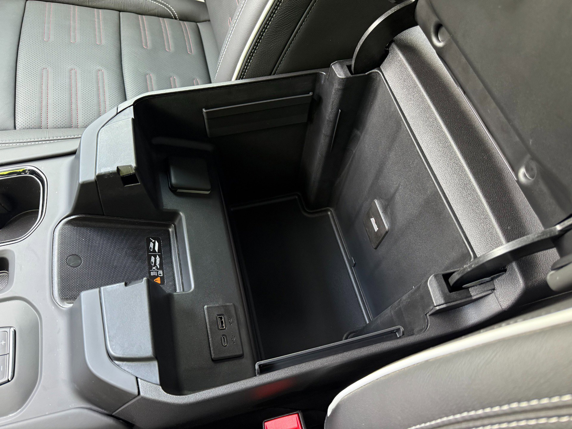 Used 2024 GMC Sierra 1500 AT4X image 58