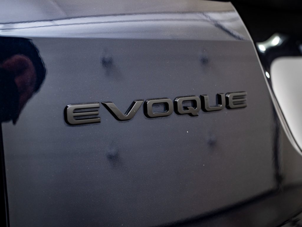 Used 2023 Land Rover Range Rover Evoque R-Dynamic SE image 8