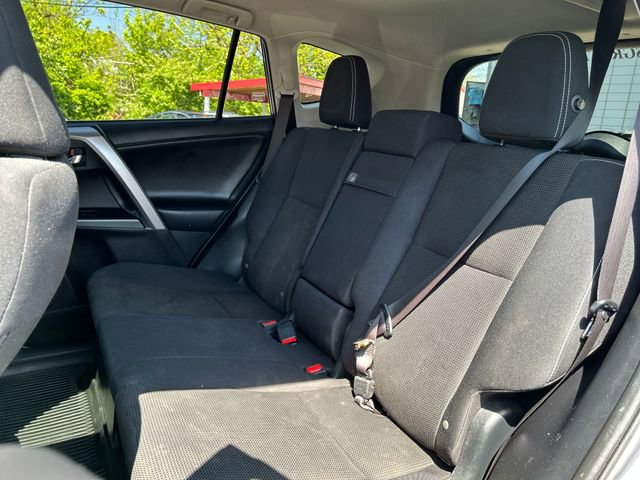 Used 2018 Toyota RAV4 XLE w/ Convenience Package AWD/4WD image 25