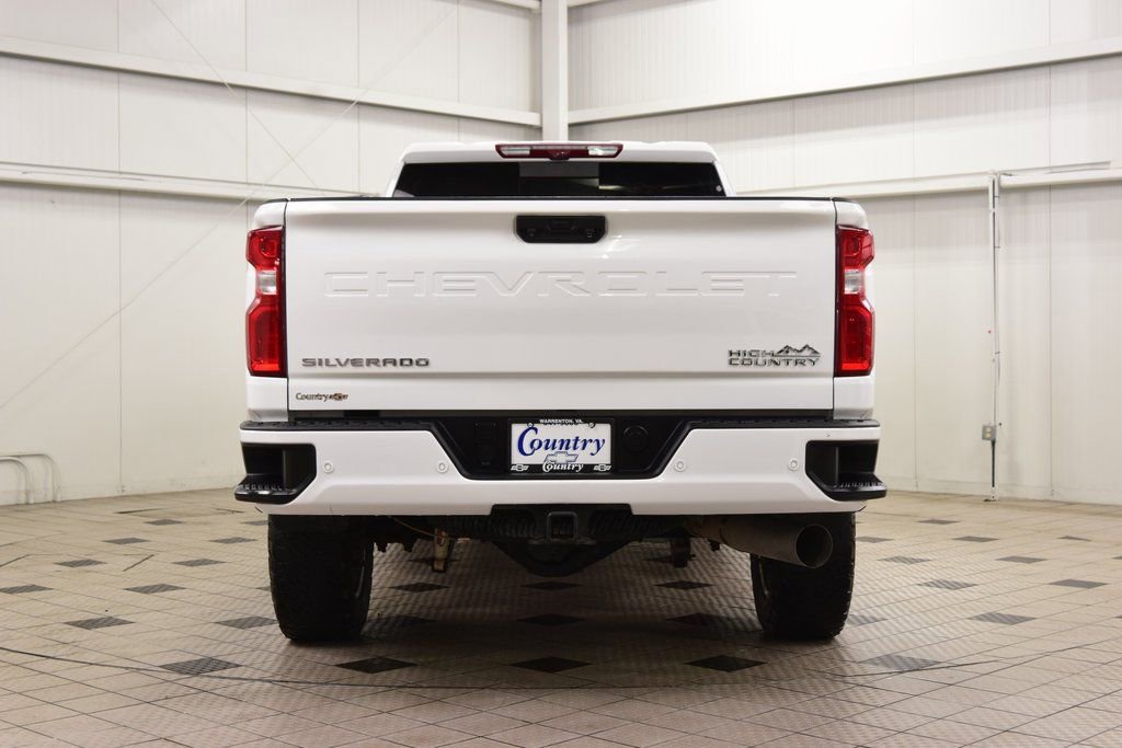 Used 2024 Chevrolet Silverado 3500 High Country w/ Technology Package AWD/4WD image 7