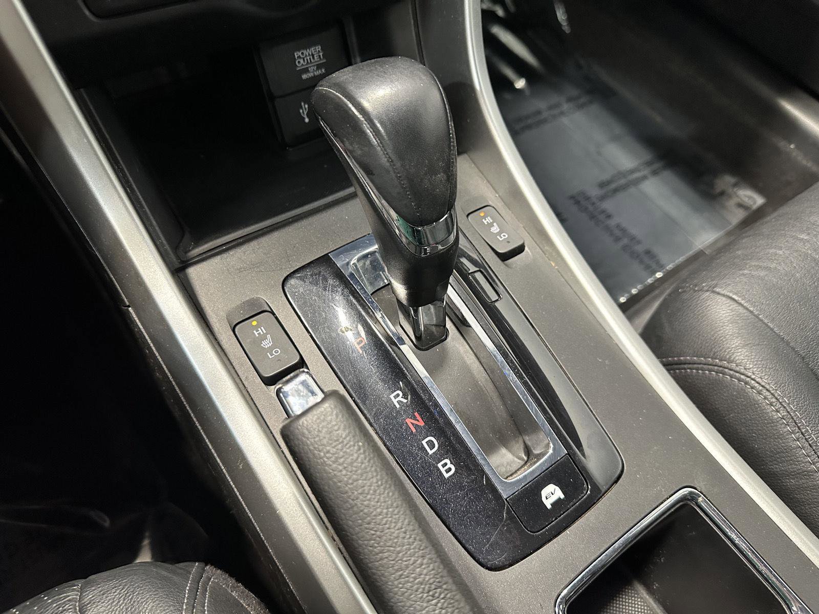 Used 2015 Honda Accord Touring image 23