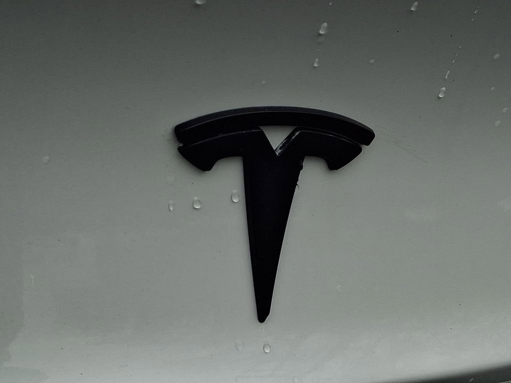 Used 2019 Tesla Model 3 Long Range image 31