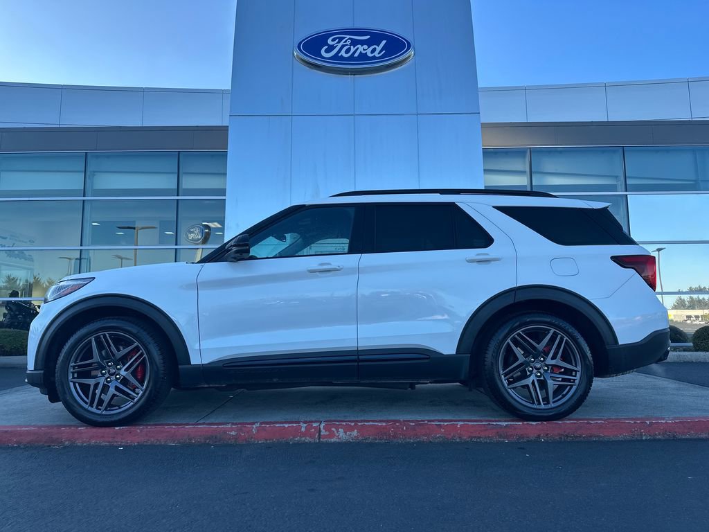 Used 2025 Ford Explorer ST