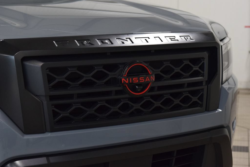 Used 2024 Nissan Frontier PRO-4X w/ Pro Premium Package AWD/4WD image 10