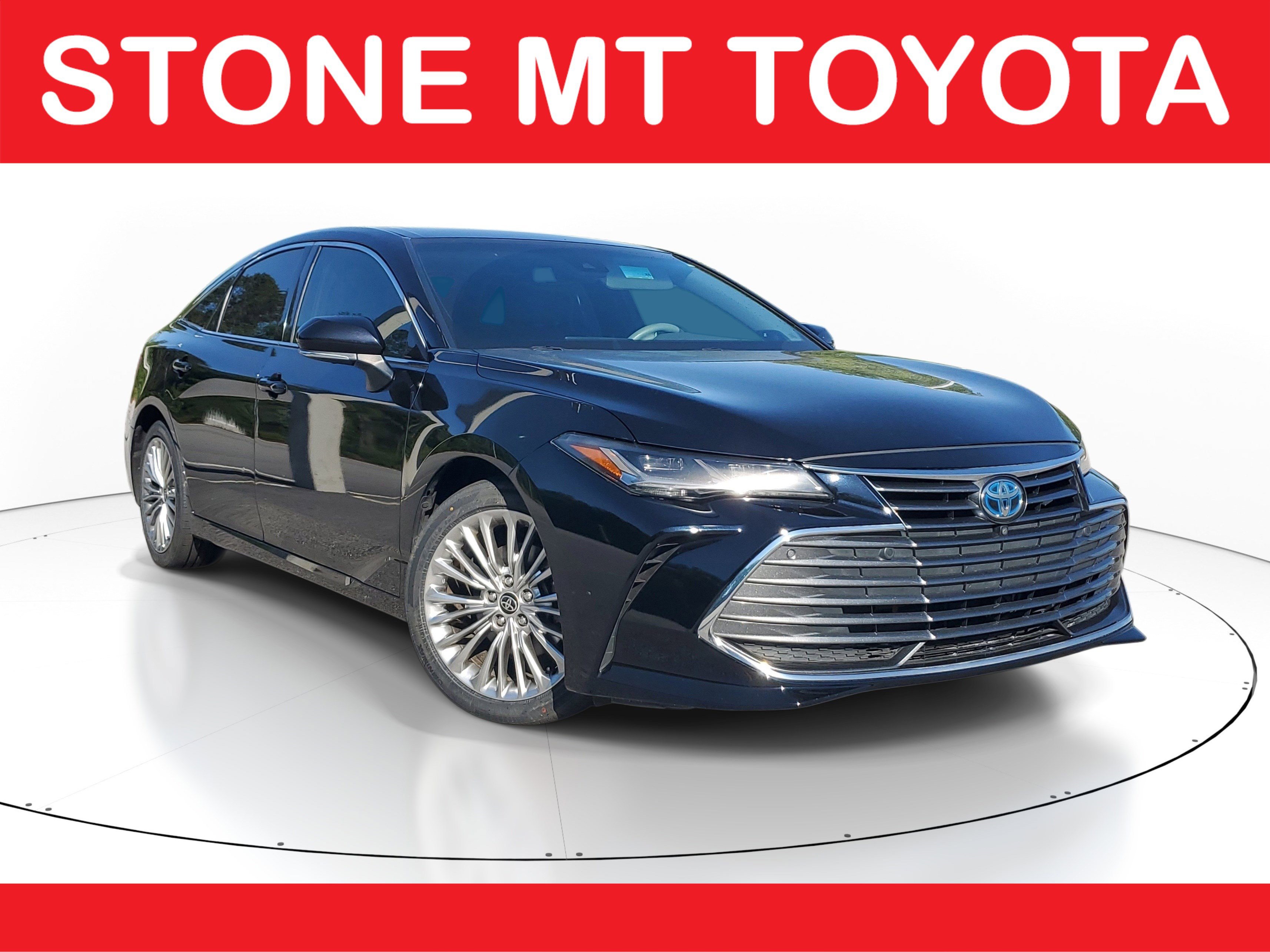 Used 2022 Toyota Avalon Limited FWD image 1