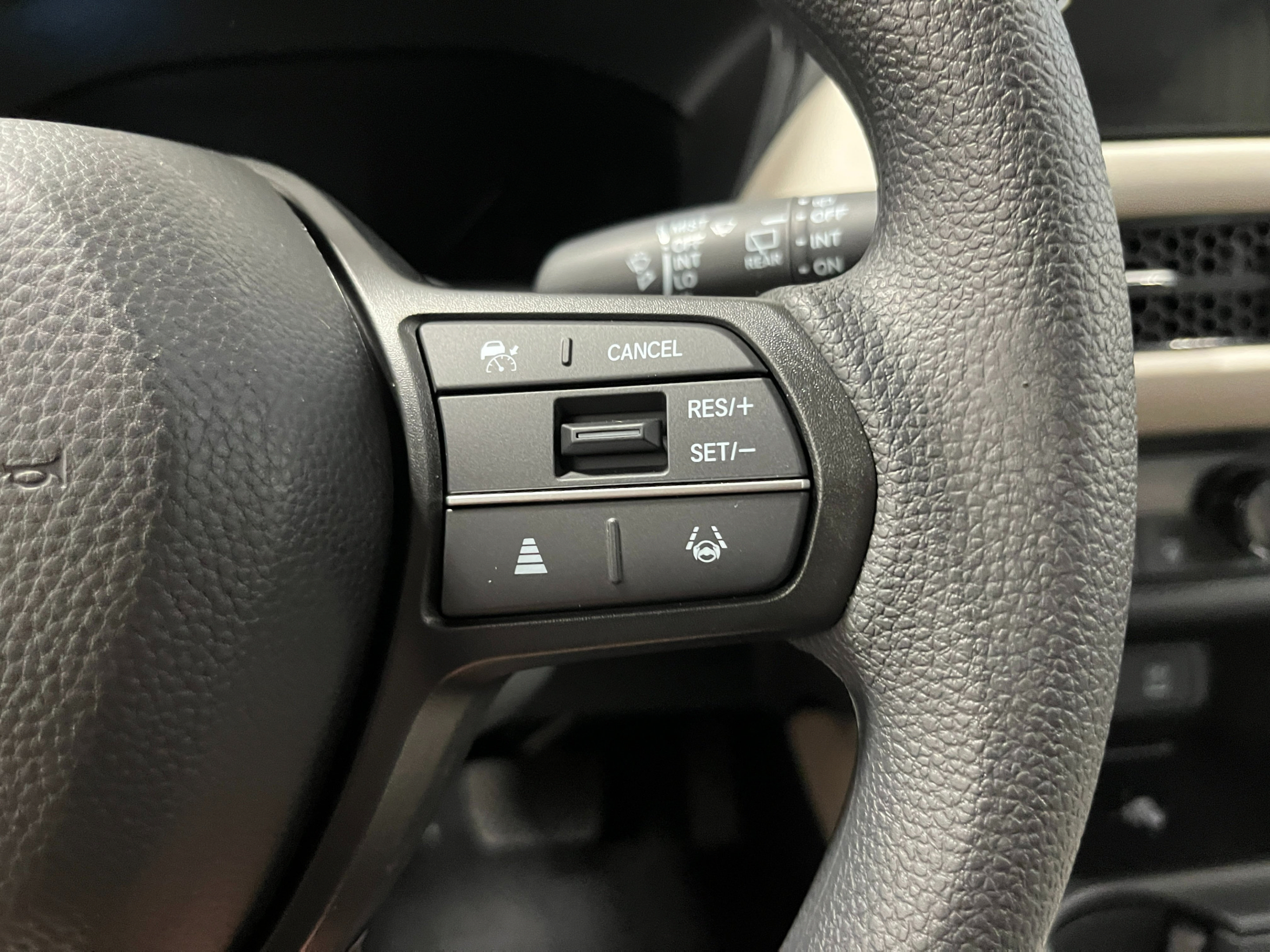 New 2027 Honda HR-V LX image 16