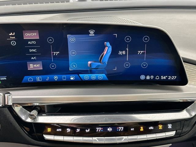 Used 2024 Cadillac Lyriq Sport image 14