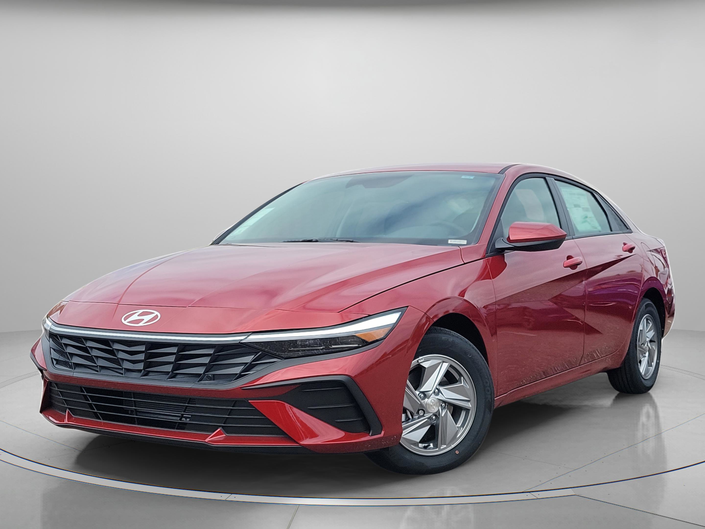 New 2026 Hyundai Elantra SE image 2