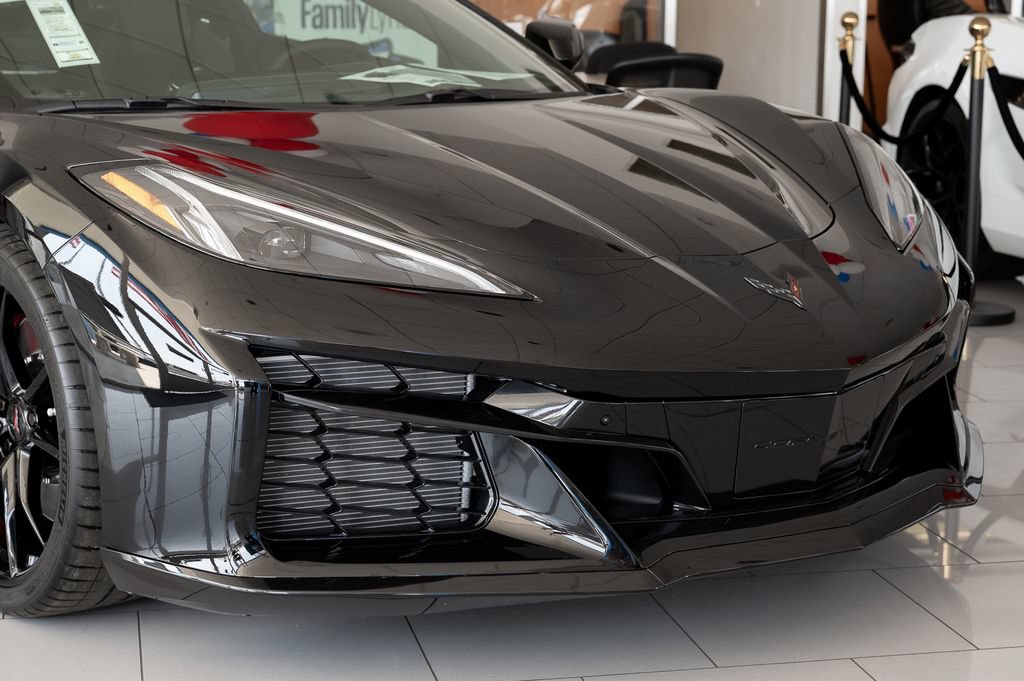 New 2027 Chevrolet Corvette Grand Sport w/ Z52 Sport Performance Package RWD image 6