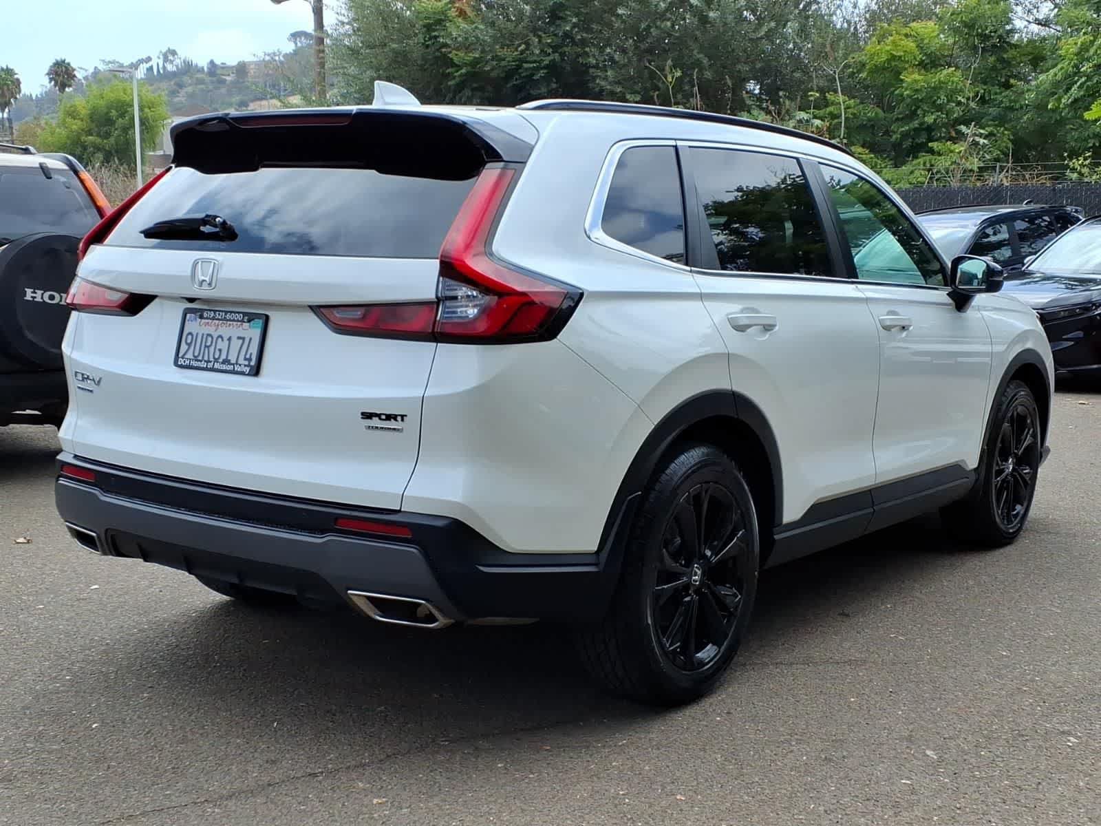 Used 2023 Honda CR-V Sport Touring image 4