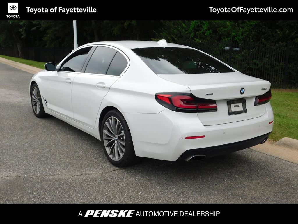 Used 2021 BMW 530i xDrive w/ Convenience Package AWD/4WD image 3