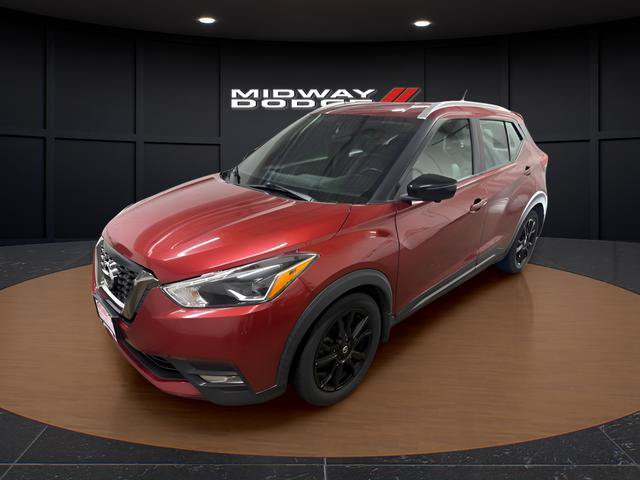 Used 2020 Nissan Kicks SR w/ SR Premium Package FWD image 2