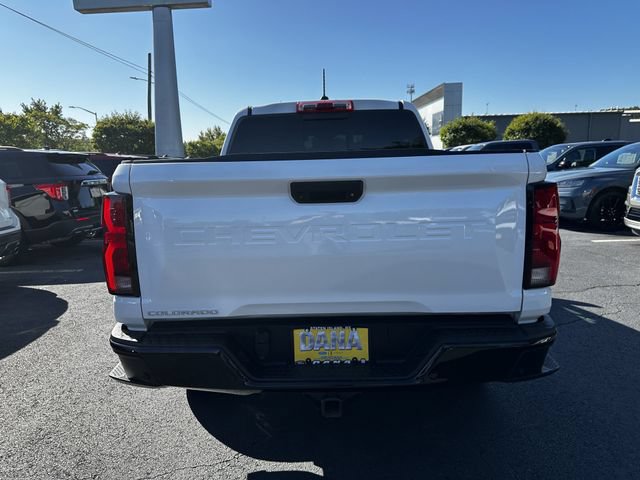 Used 2024 Chevrolet Colorado Z71 w/ Z71 Convenience Package 2 AWD/4WD image 6