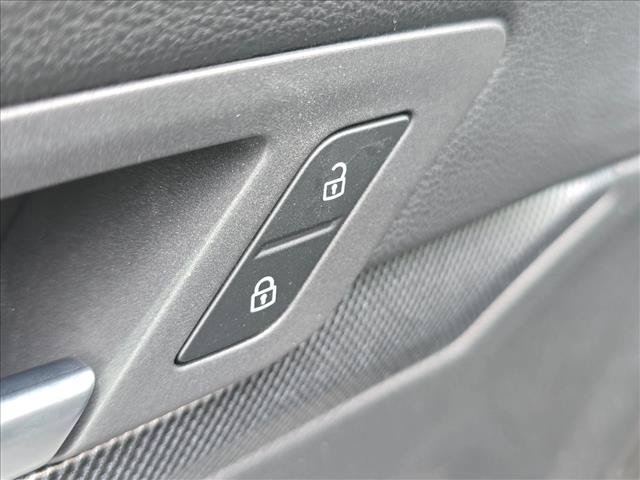 Certified 2026 Volkswagen Golf AWD/4WD image 9