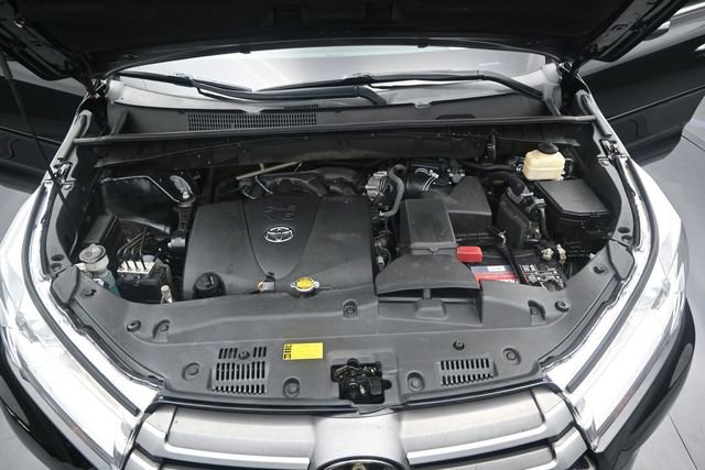 Used 2017 Toyota Highlander XLE FWD image 21