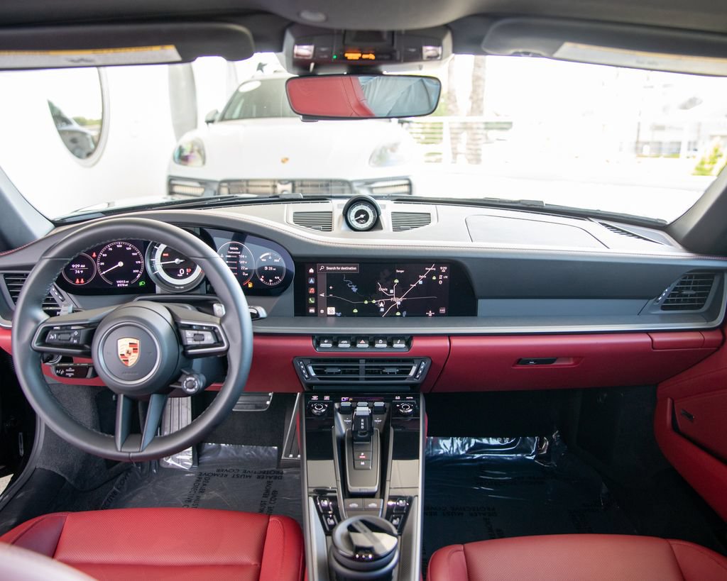 Certified 2024 Porsche 911 Targa 4S AWD/4WD image 21