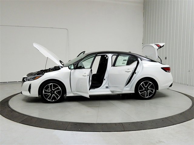 New 2025 Nissan Sentra SR w/ SR Premium Package image 12