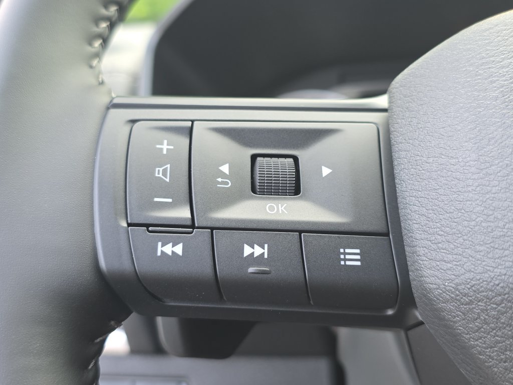 New 2026 Nissan Rogue Dark Armor FWD image 28