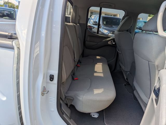 Used 2020 Nissan Frontier SV w/ Midnight Edition Floor Mats AWD/4WD image 26