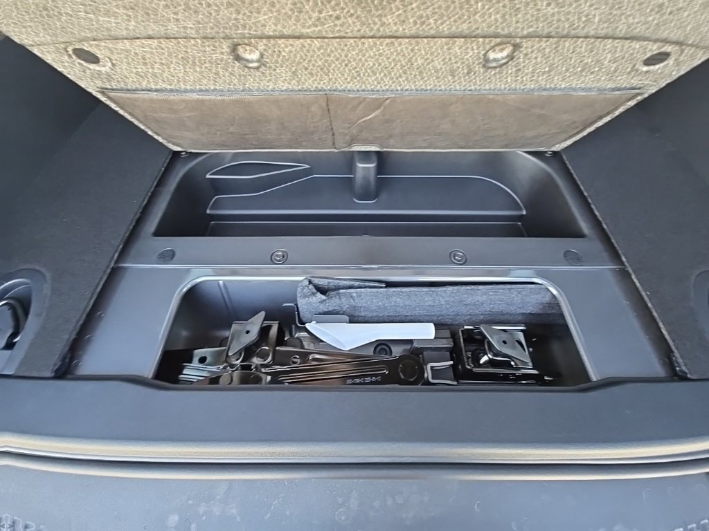 New 2025 Ford Bronco Heritage Edition image 38