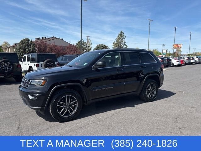 Used 2020 Jeep Grand Cherokee Laredo w/ 18" Wheel & 8.4" Radio Group image 5