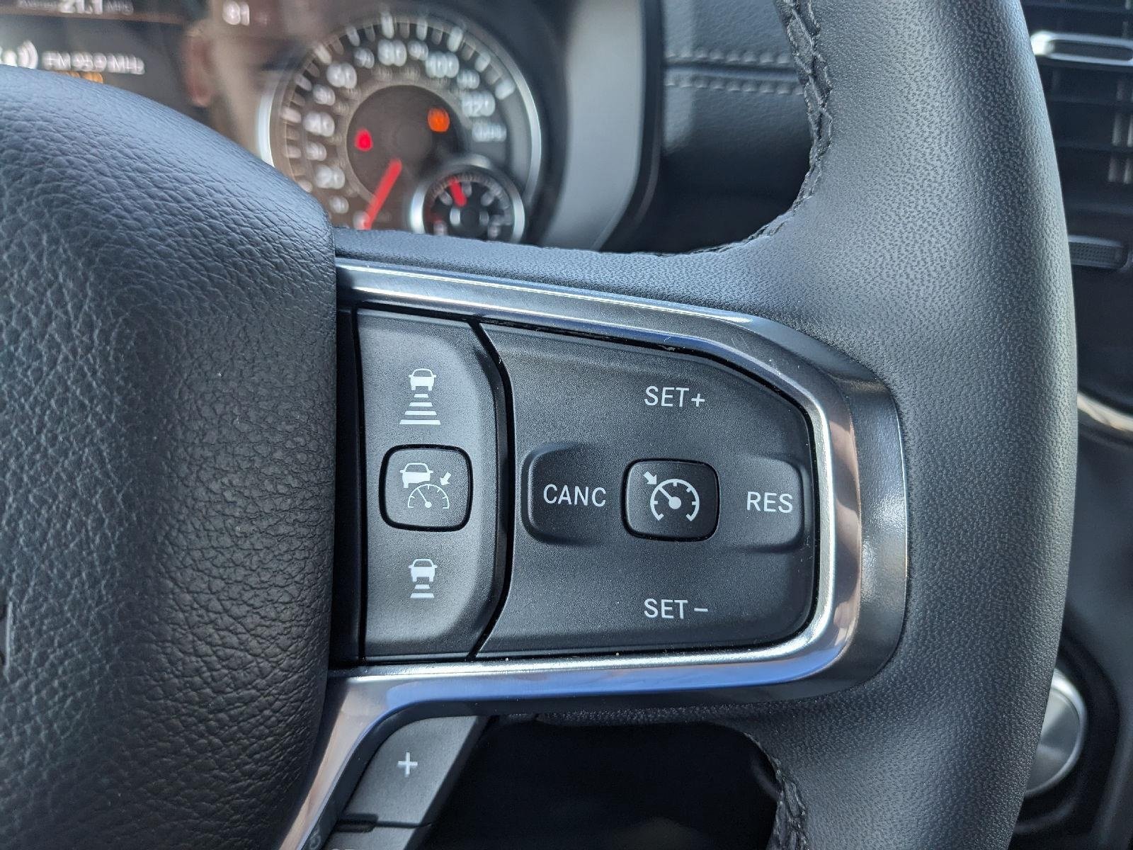 Used 2025 RAM 1500 Laramie AWD/4WD image 18