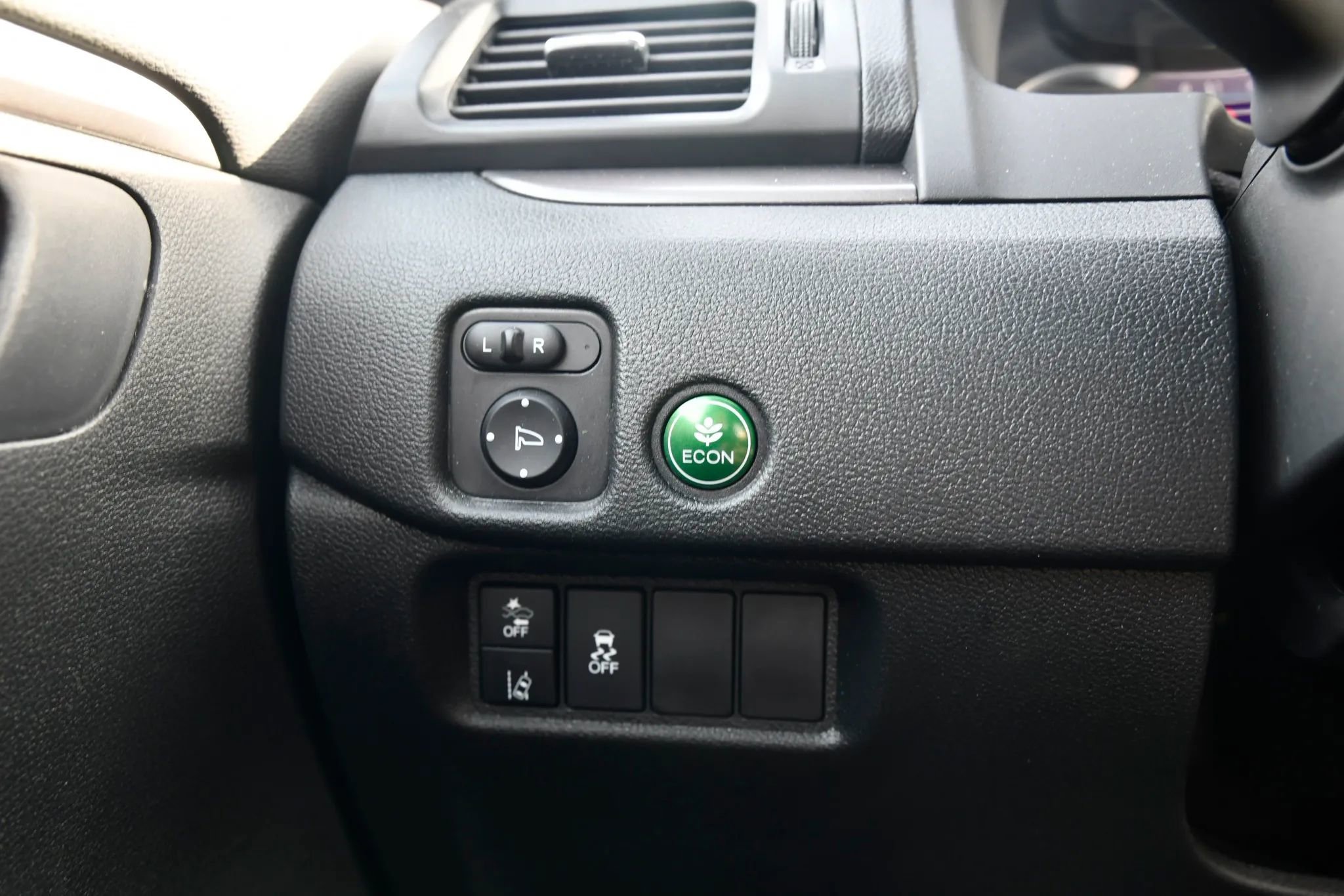 Used 2022 Honda Pilot Sport image 13