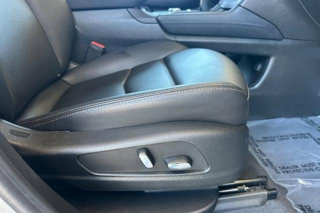 Certified 2024 Cadillac XT5 Luxury FWD image 23