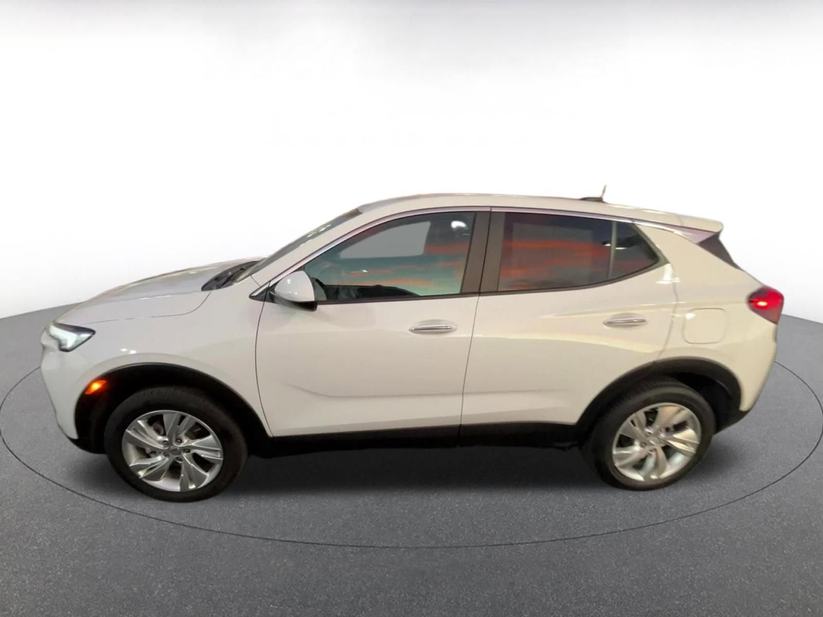 Used 2025 Buick Encore GX Preferred image 9