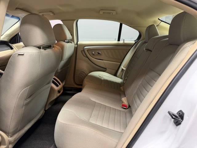 Used 2013 Ford Taurus SE FWD image 19