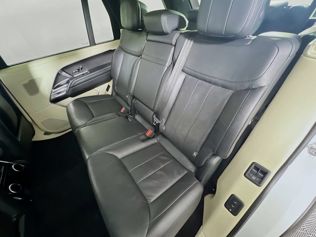 Used 2022 Land Rover Range Rover Long Wheelbase SE AWD/4WD image 26