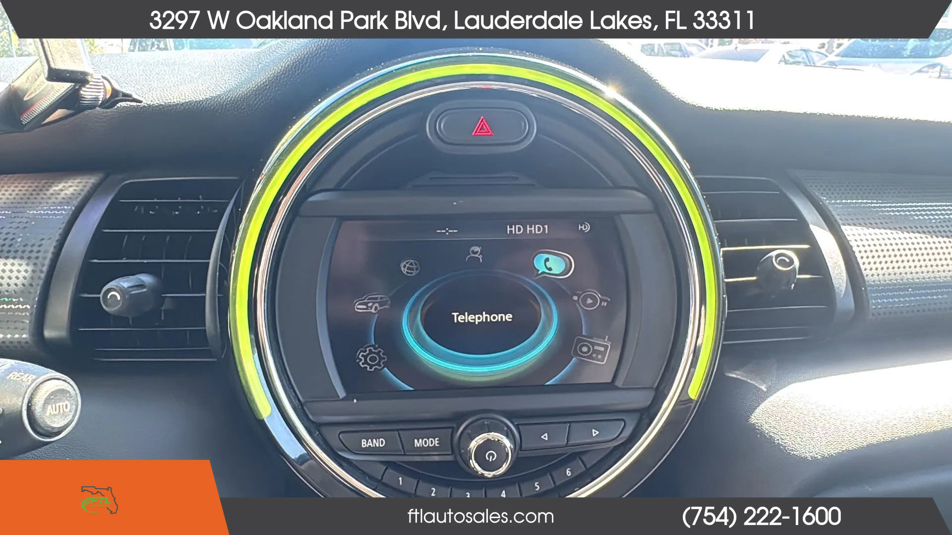 Used 2015 MINI Cooper 4-Door Hardtop image 55