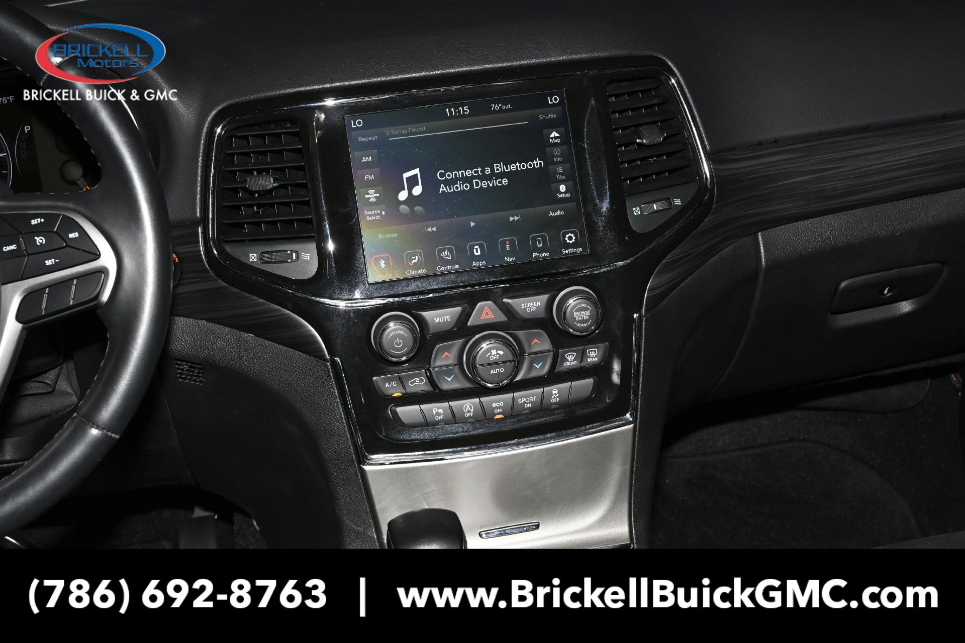 Used 2022 Jeep Grand Cherokee Laredo X AWD/4WD image 19