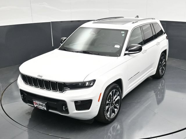 Used 2023 Jeep Grand Cherokee Overland AWD/4WD image 53