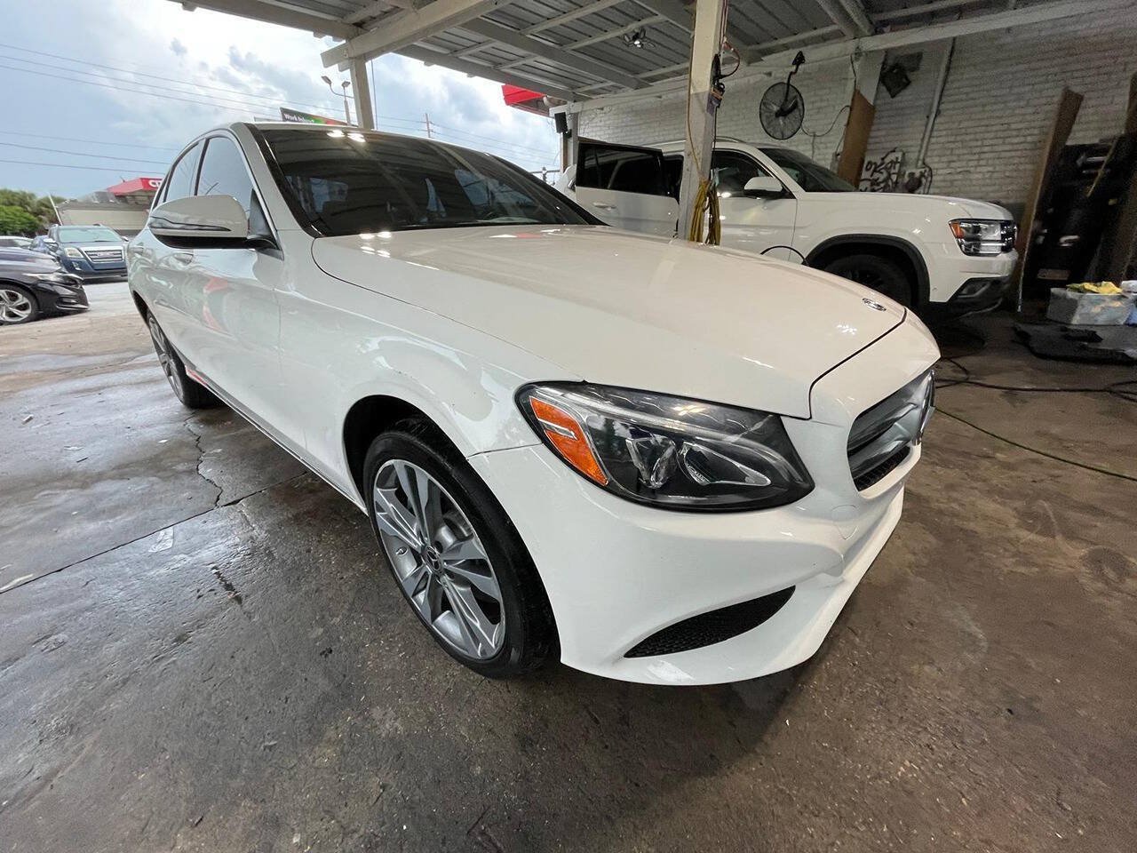 Used 2018 Mercedes-Benz C 300 4MATIC Sedan w/ Premium Package image 4