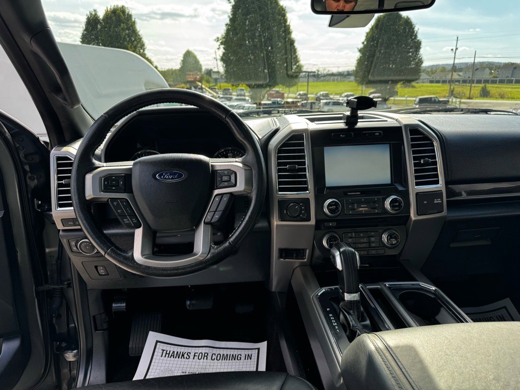 Used 2015 Ford F150 Platinum w/ Equipment Group 701A Luxury image 17