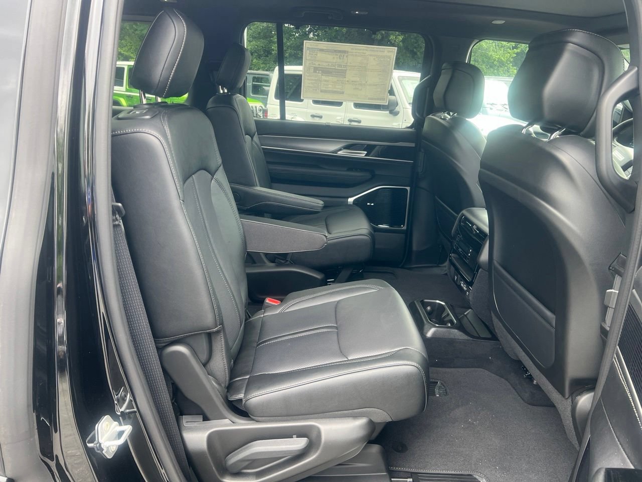 New 2026 Jeep Grand Wagoneer Limited AWD/4WD image 19
