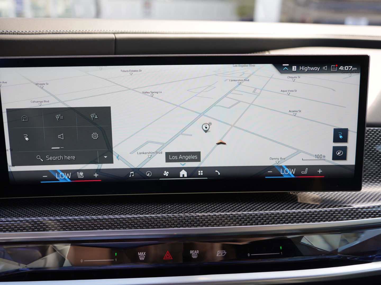 Used 2025 BMW i7 M70 image 16