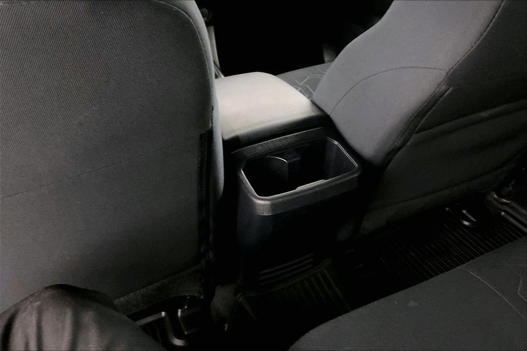 Used 2017 Toyota Tacoma TRD Off-Road w/ Premium & Technology Package image 10