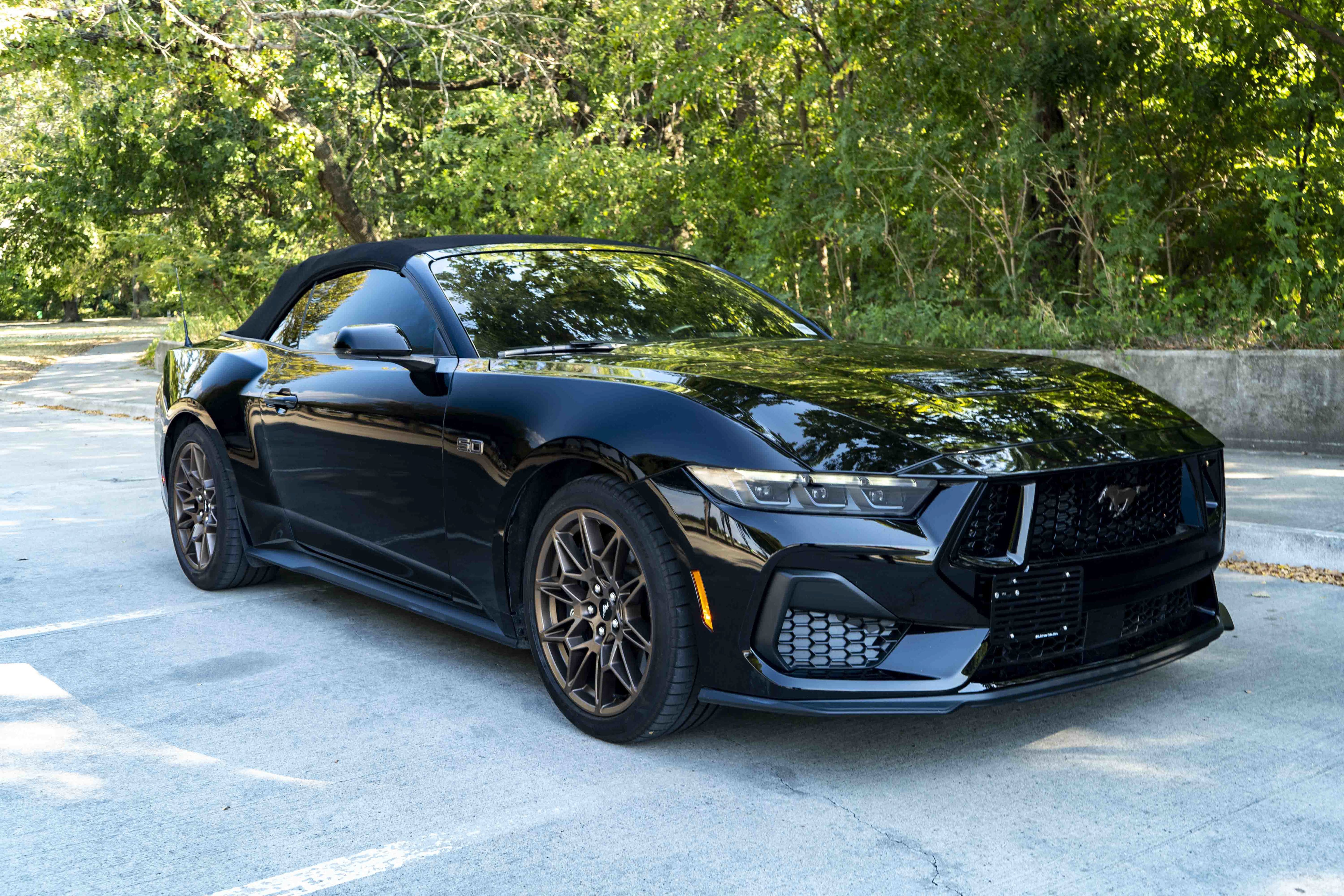 Used 2025 Ford Mustang GT Premium w/ GT Performance Package RWD image 3