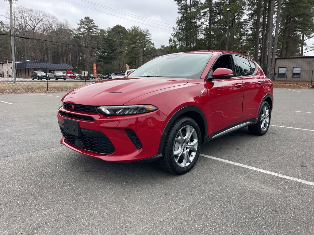 Certified 2024 Dodge Hornet R/T image 2