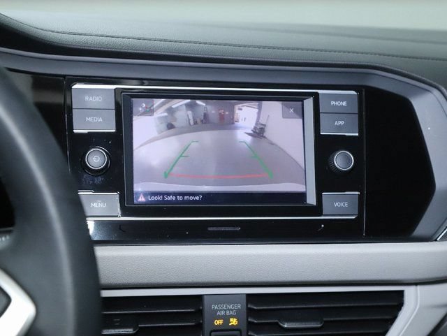 Used 2024 Volkswagen Jetta SE w/ Panoramic Sunroof Package FWD image 29