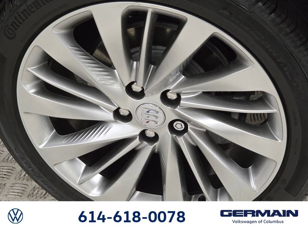 Used 2025 Buick Envision Avenir AWD/4WD image 13