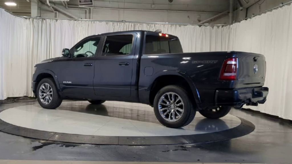 Used 2021 RAM 1500 Laramie w/ Sport Appearance Package AWD/4WD image 8