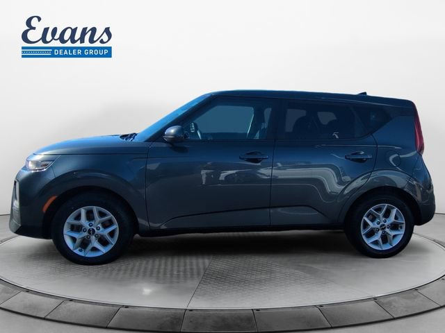 Used 2022 Kia Soul LX w/ Technology Package image 3