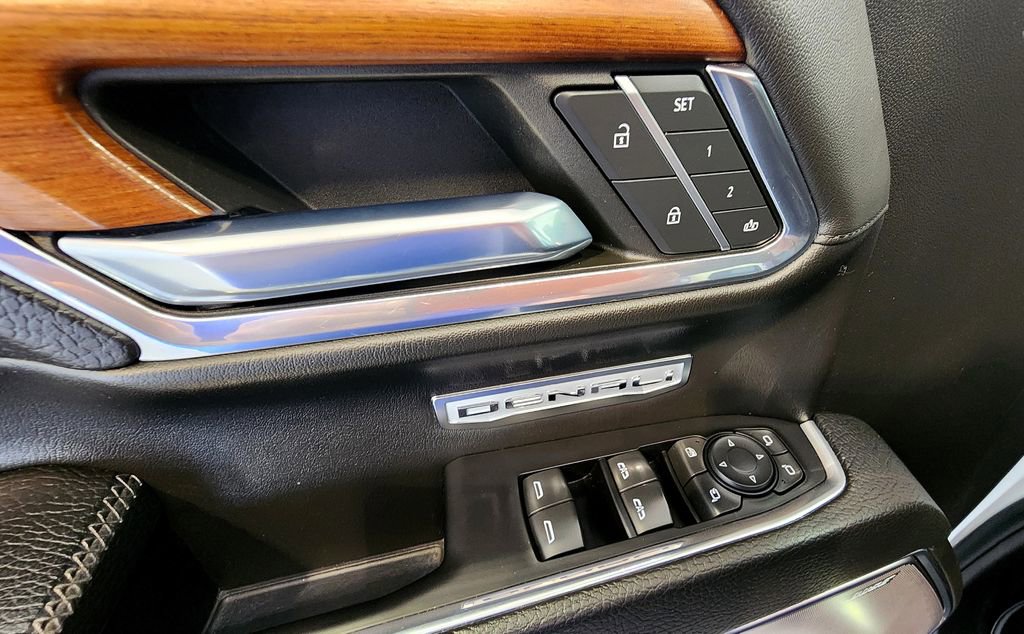 Used 2023 GMC Sierra 1500 Denali w/ Denali Reserve Package image 25