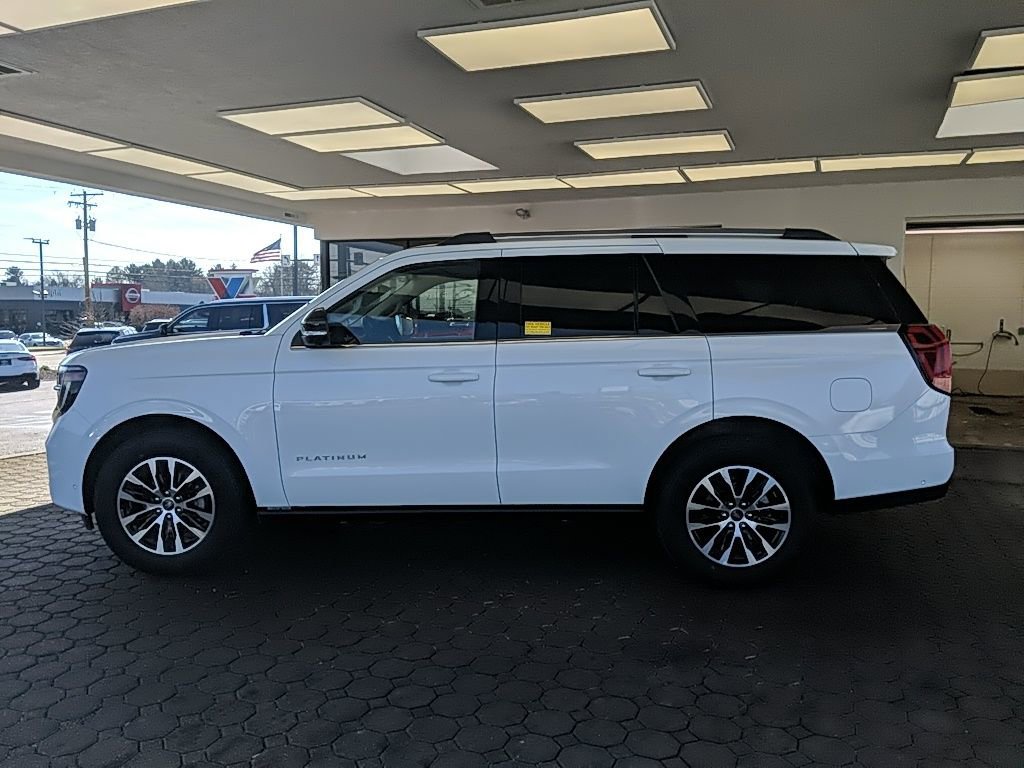 Used 2025 Ford Expedition Platinum image 10