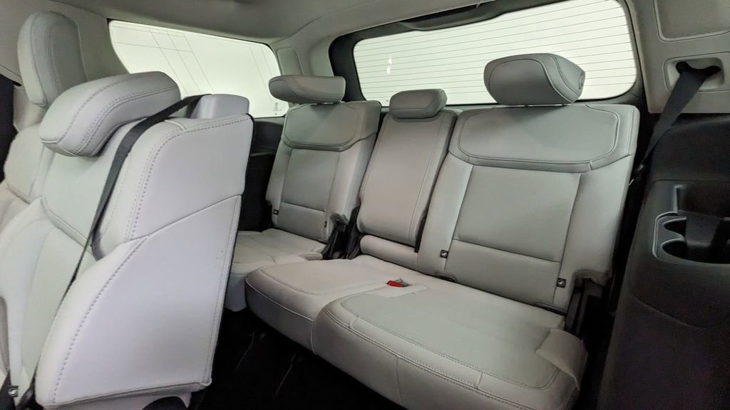 Certified 2025 Ford Expedition Platinum AWD/4WD image 38