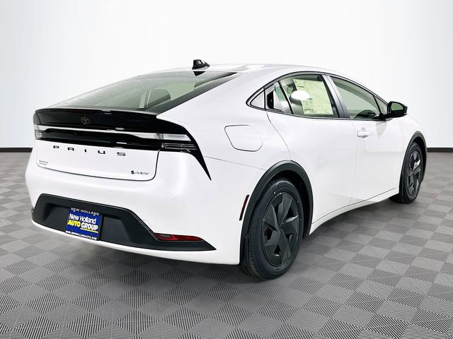 New 2026 Toyota Prius Plug-In Hybrid image 4