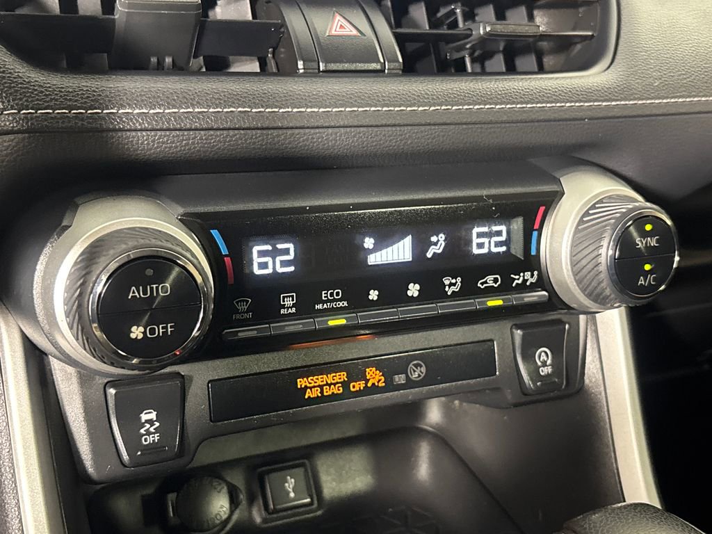 Used 2022 Toyota RAV4 XLE image 20